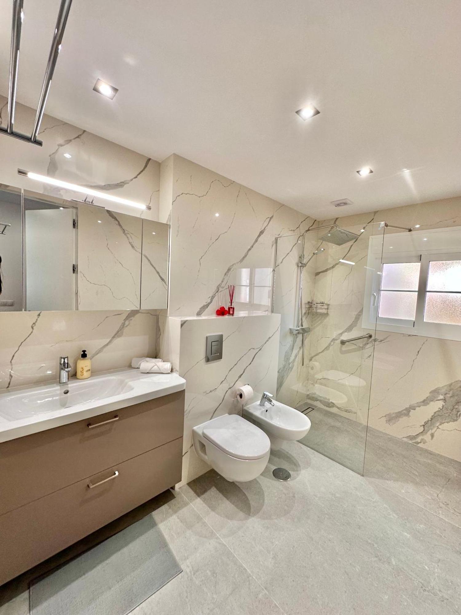 Sunset Apartment 2 & Heated Pool Los Cristianos  Exterior foto